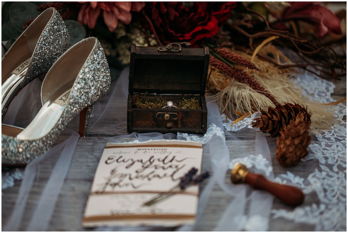 elopement details with ring | Gold Creek Pond Washington Elopement Photographer
