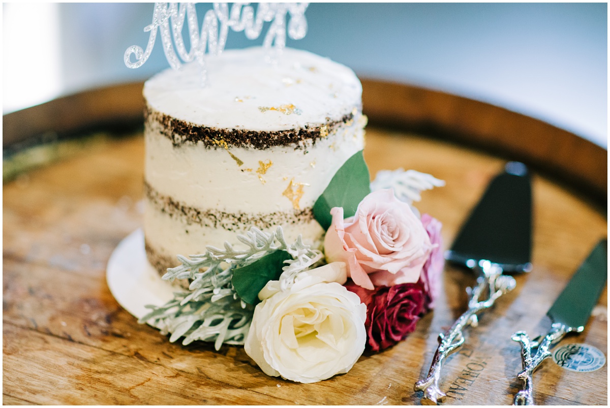 wedding cake detail photo