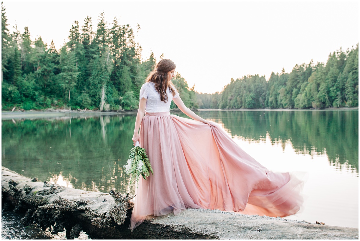bride fluffs her gown